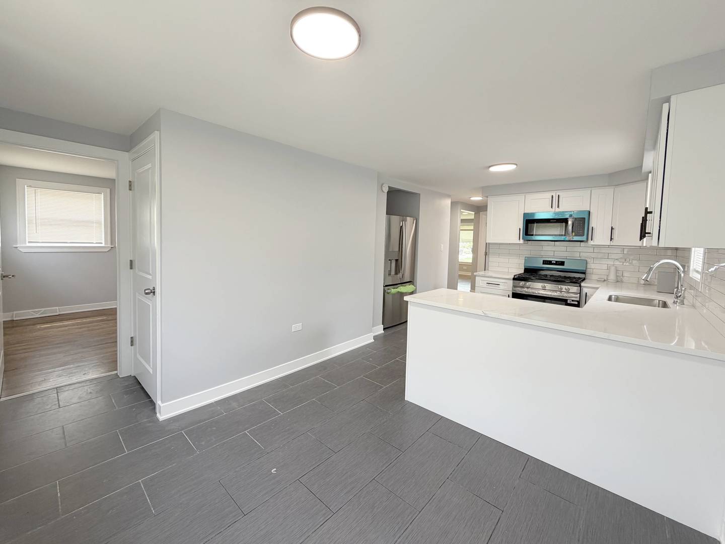 10139 South May Street Chicago IL 60643