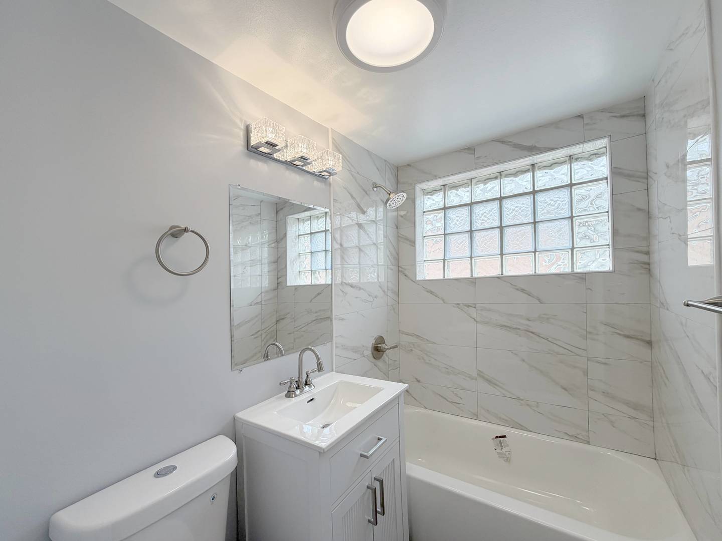 10139 South May Street Chicago IL 60643