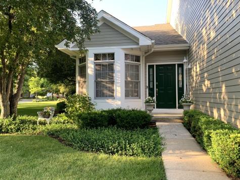 1919 Waverly Circle St. Charles IL 60174