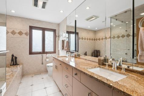 2445 Vicki Lane Northbrook IL 60062