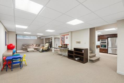 2445 Vicki Lane Northbrook IL 60062