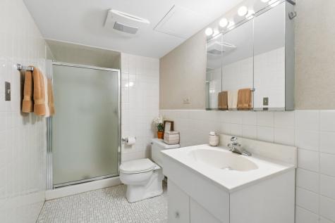 2445 Vicki Lane Northbrook IL 60062
