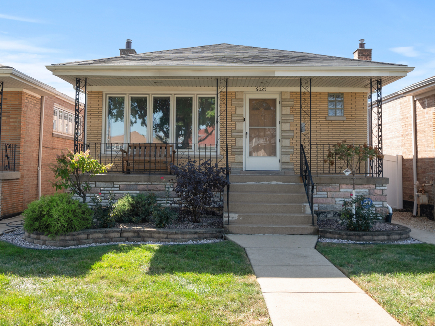 6025 West 64th Street Chicago IL 60638