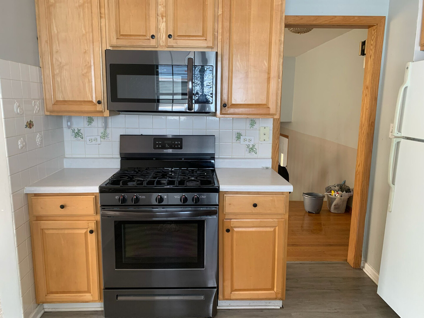 1073 Foxworth Boulevard Lombard IL 60148