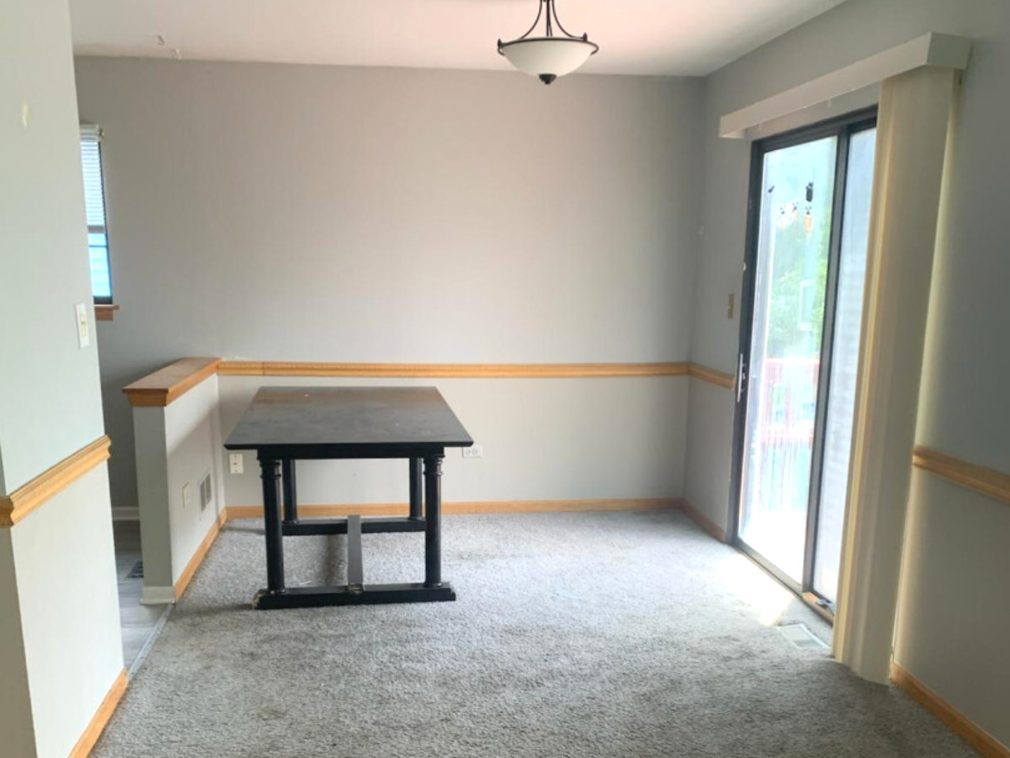 1073 Foxworth Boulevard Lombard IL 60148