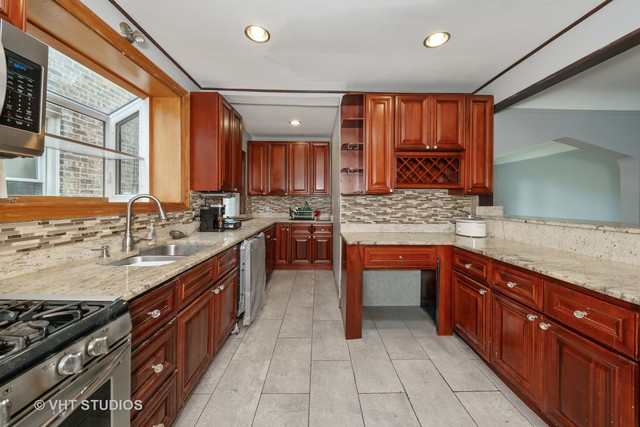 8623 South Vernon Avenue Chicago IL 60619