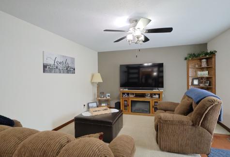 2861 College Street Road Salem IL 62881