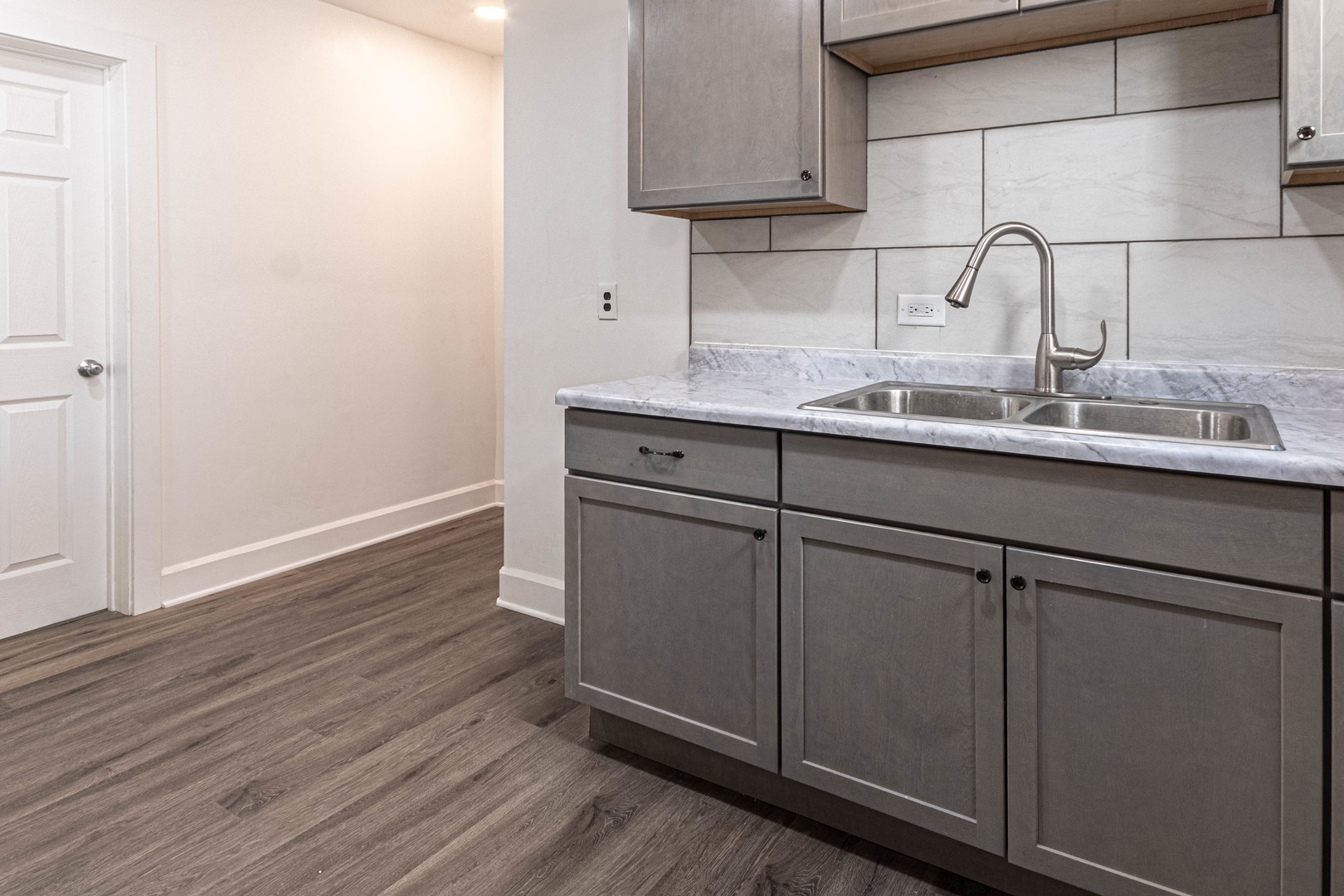 919 North Karlov Avenue Chicago IL 60651