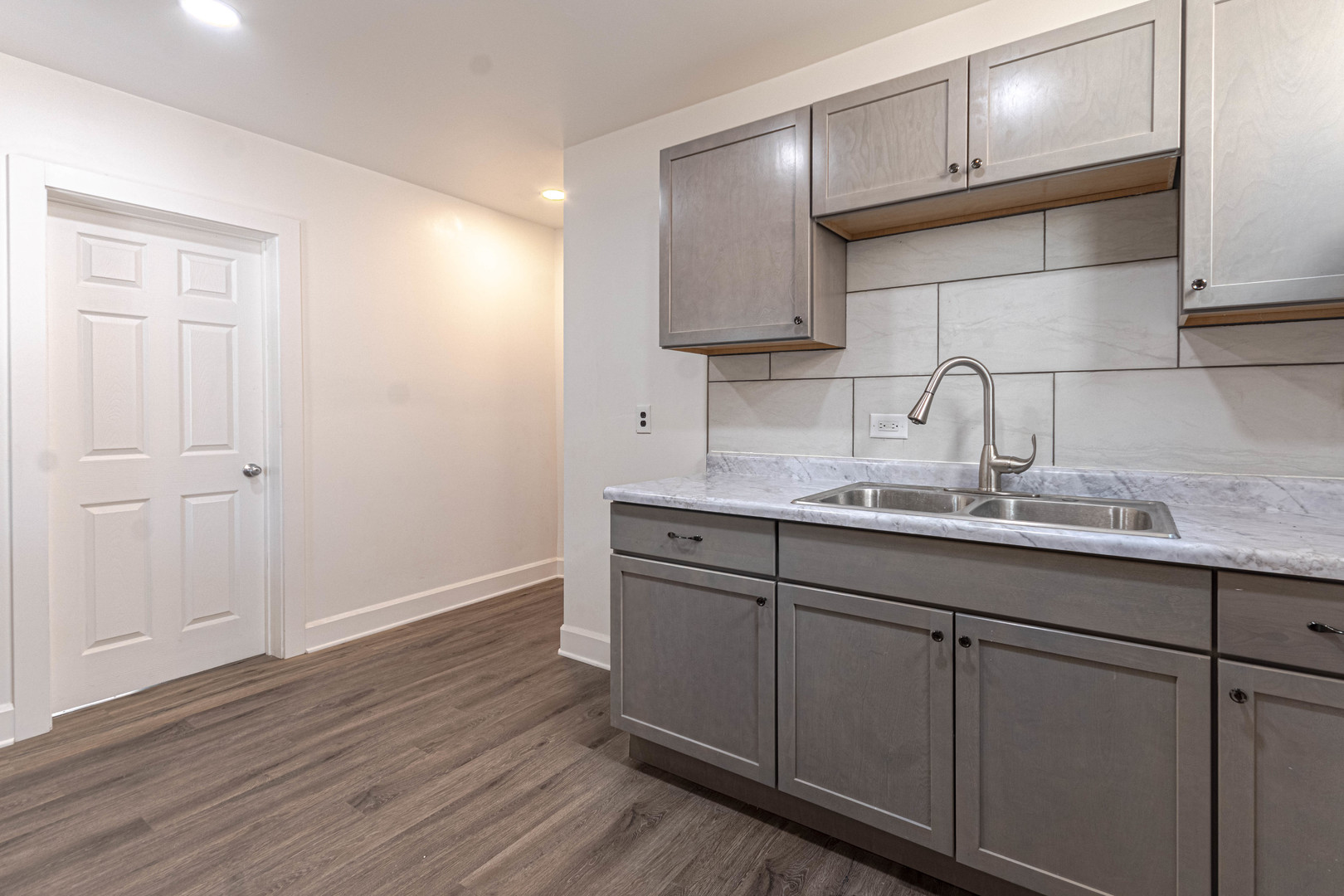 919 North Karlov Avenue Chicago IL 60651