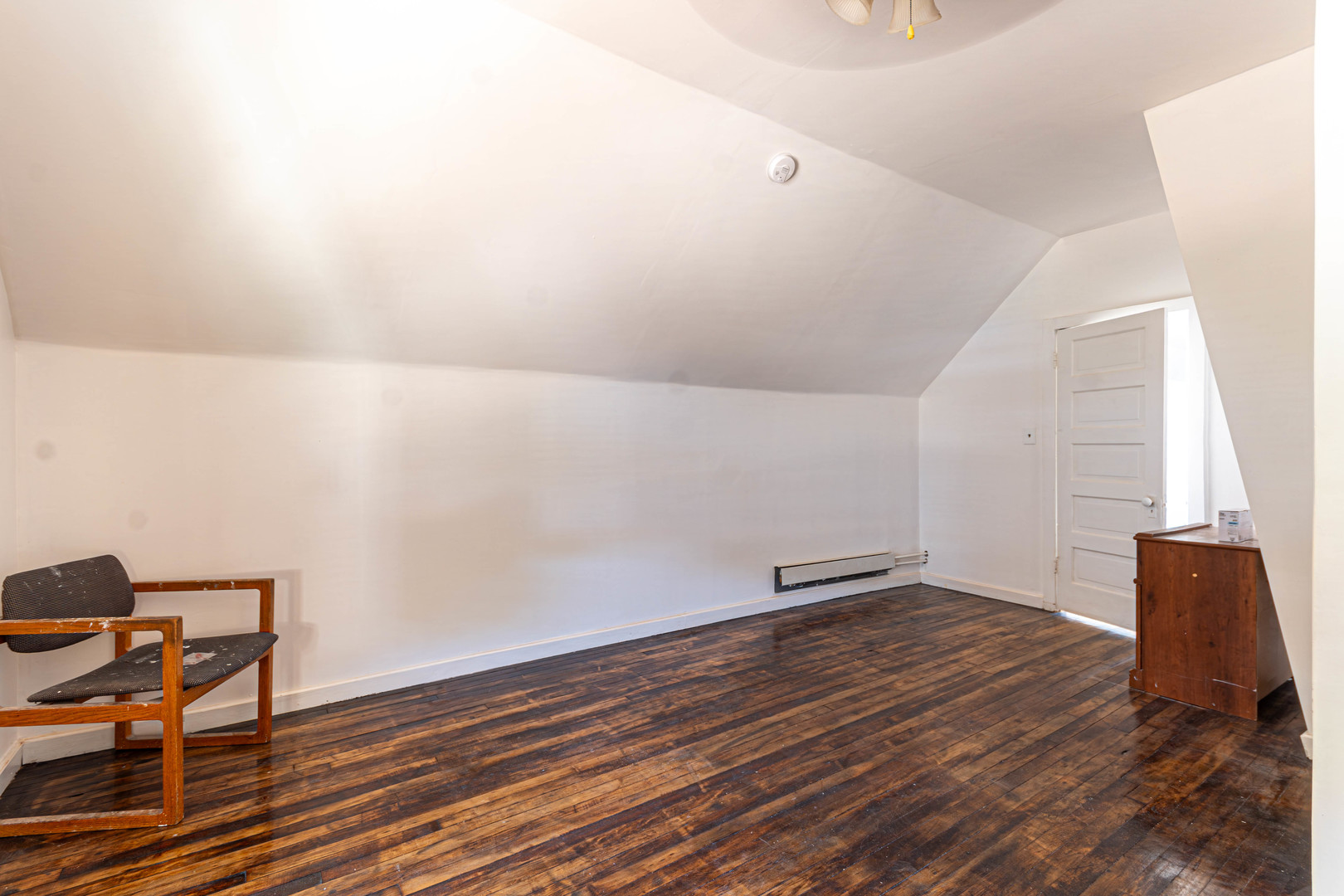 919 North Karlov Avenue Chicago IL 60651