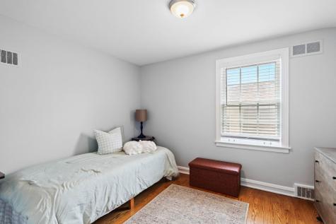 4814 Bryan Place Downers Grove IL 60515