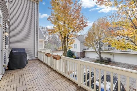 934 Tuscany Drive Streamwood IL 60107