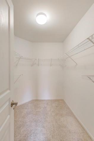 934 Tuscany Drive Streamwood IL 60107