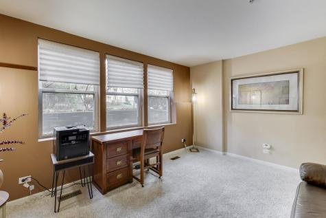 934 Tuscany Drive Streamwood IL 60107