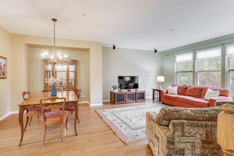 934 Tuscany Drive Streamwood IL 60107