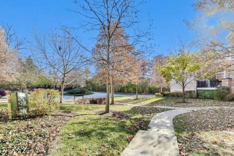 934 Tuscany Drive Streamwood IL 60107