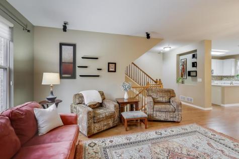 934 Tuscany Drive Streamwood IL 60107