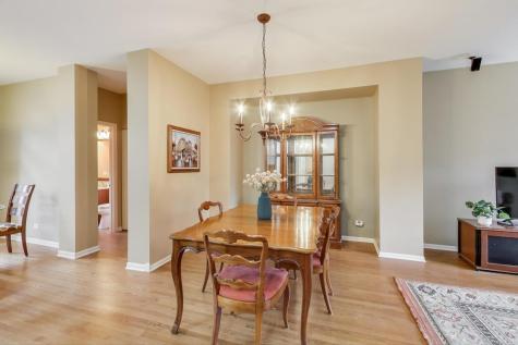 934 Tuscany Drive Streamwood IL 60107