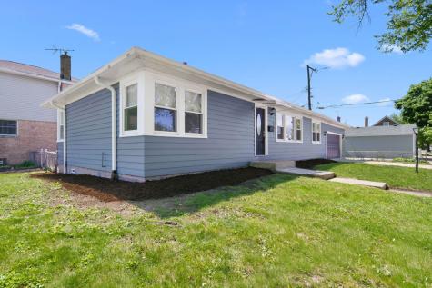 6207 West Eastwood Avenue Chicago IL 60630
