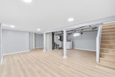 6207 West Eastwood Avenue Chicago IL 60630