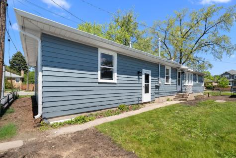 6207 West Eastwood Avenue Chicago IL 60630