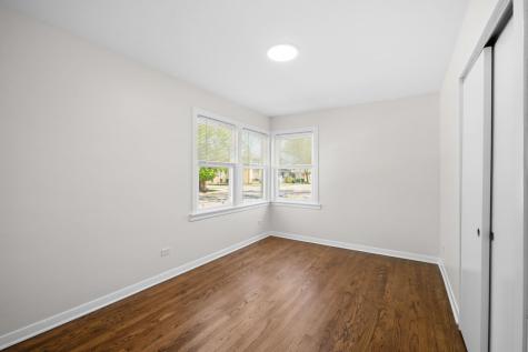 6207 West Eastwood Avenue Chicago IL 60630