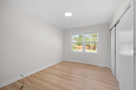 6207 West Eastwood Avenue Chicago IL 60630