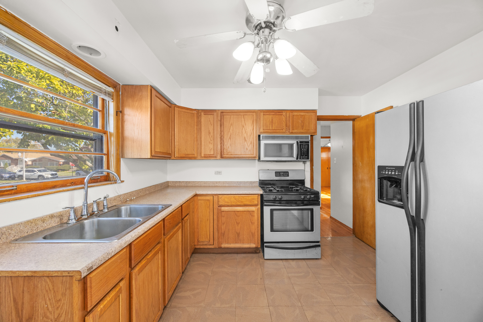 9000 South Cornell Avenue Chicago IL 60617