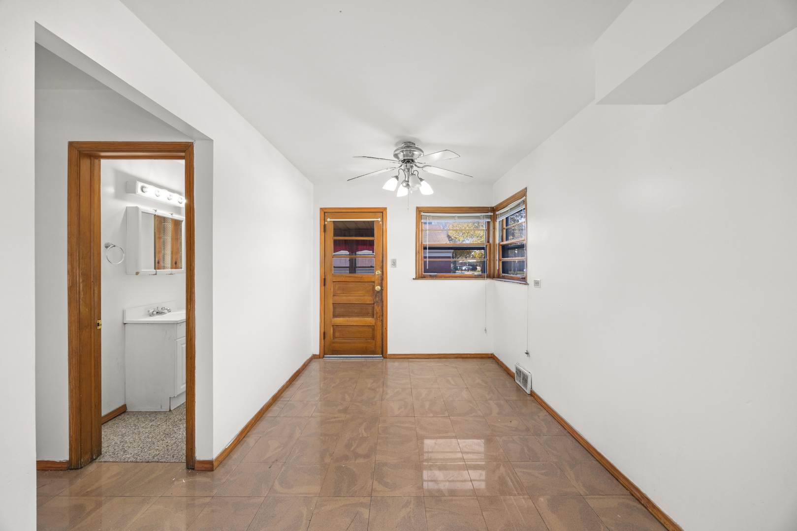 9000 South Cornell Avenue Chicago IL 60617