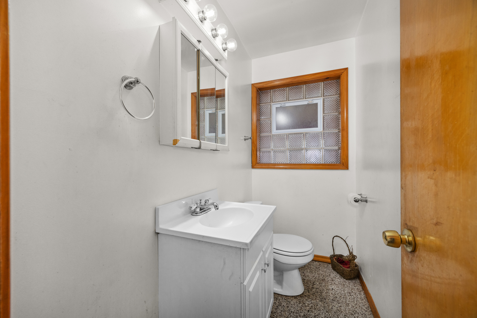 9000 South Cornell Avenue Chicago IL 60617