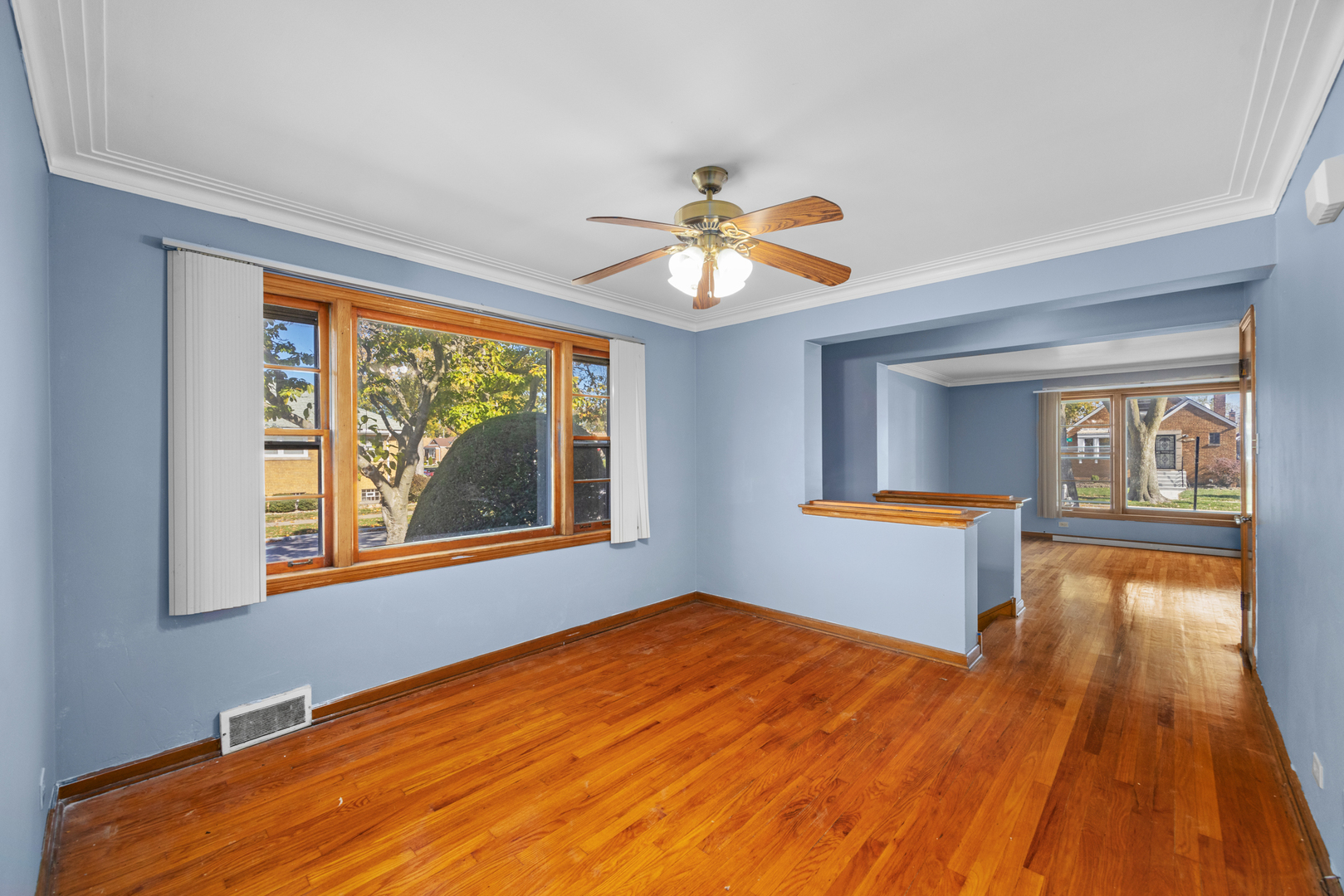 9000 South Cornell Avenue Chicago IL 60617