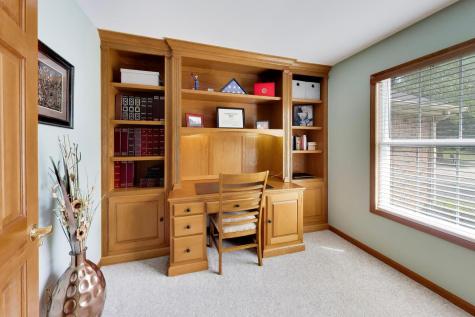 524 Edinburgh Lane West Dundee IL 60118