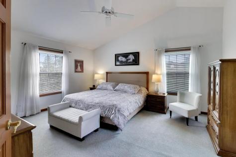 524 Edinburgh Lane West Dundee IL 60118
