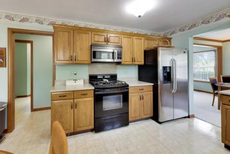 524 Edinburgh Lane West Dundee IL 60118