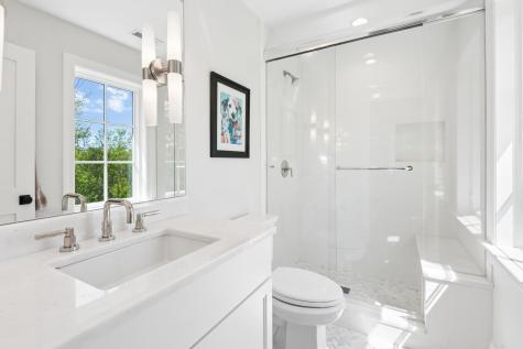 28 Aberdeen Court Bannockburn IL 60015