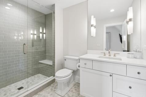 28 Aberdeen Court Bannockburn IL 60015
