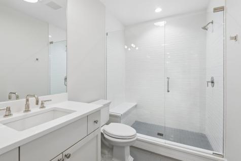 28 Aberdeen Court Bannockburn IL 60015