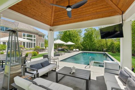 28 Aberdeen Court Bannockburn IL 60015