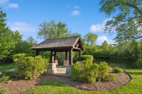28 Aberdeen Court Bannockburn IL 60015