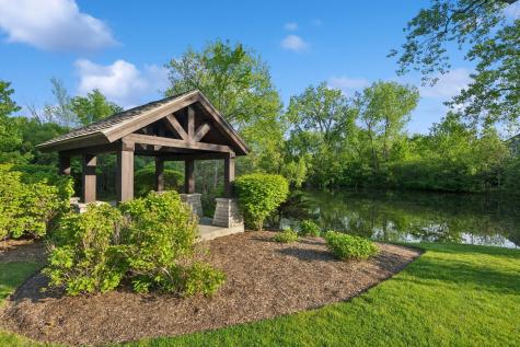 28 Aberdeen Court Bannockburn IL 60015