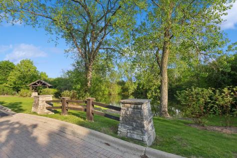 28 Aberdeen Court Bannockburn IL 60015