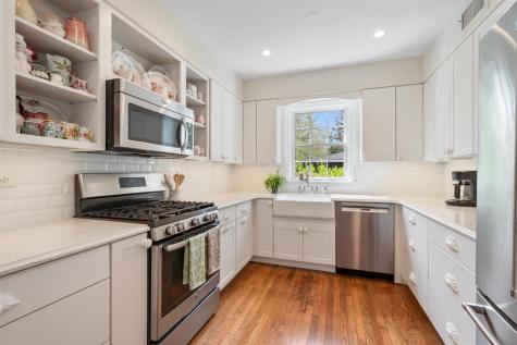 179 Pierce Road Highland Park IL 60035