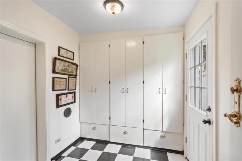 179 Pierce Road Highland Park IL 60035