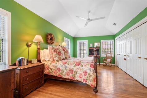 179 Pierce Road Highland Park IL 60035
