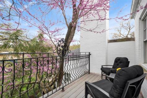 179 Pierce Road Highland Park IL 60035