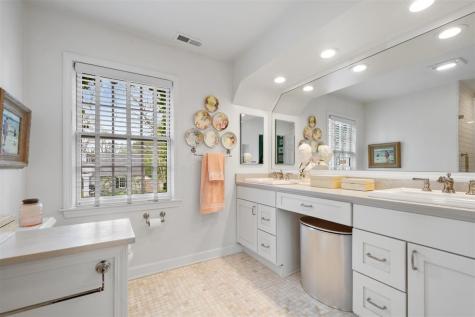 179 Pierce Road Highland Park IL 60035
