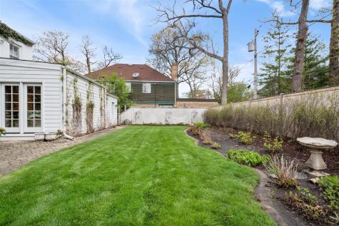 179 Pierce Road Highland Park IL 60035