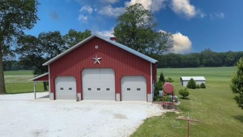 1897 North 2500 East Road Watseka IL 60970