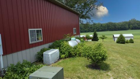 1897 North 2500 East Road Watseka IL 60970