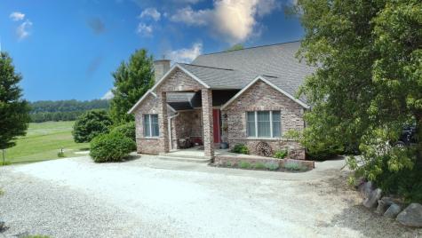 1897 North 2500 East Road Watseka IL 60970